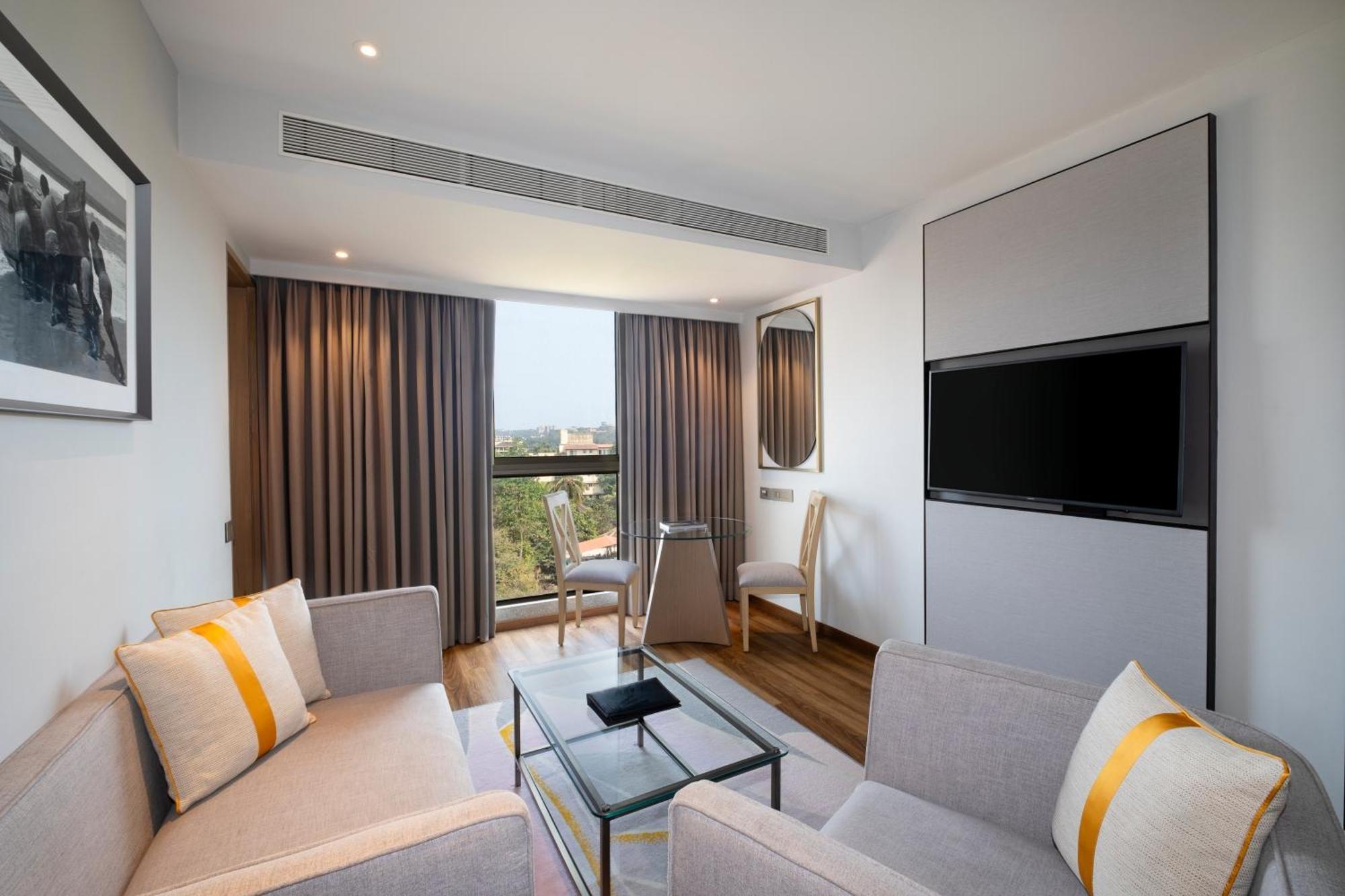 Vivanta Goa, Miramar Panaji Buitenkant foto
