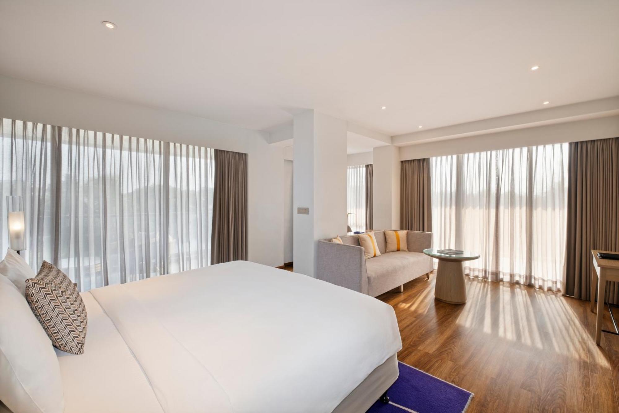 Vivanta Goa, Miramar Panaji Buitenkant foto